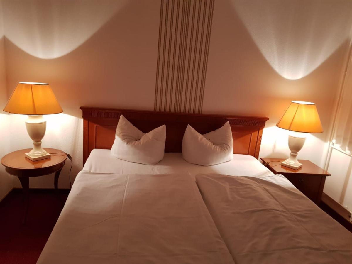 Hotel Zum Mueckenberger Hof Lauchhammer Exteriör bild